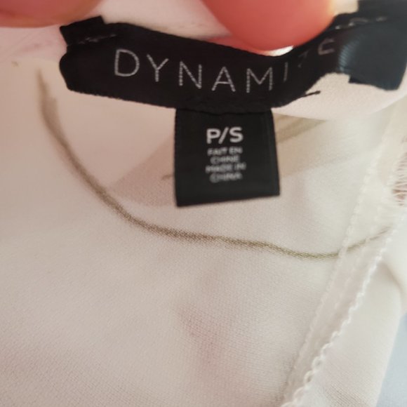 Super Pretty Large Floral Print Blouse Top V Back Boxy s/s Spring Office Siren - Picture 7 of 7